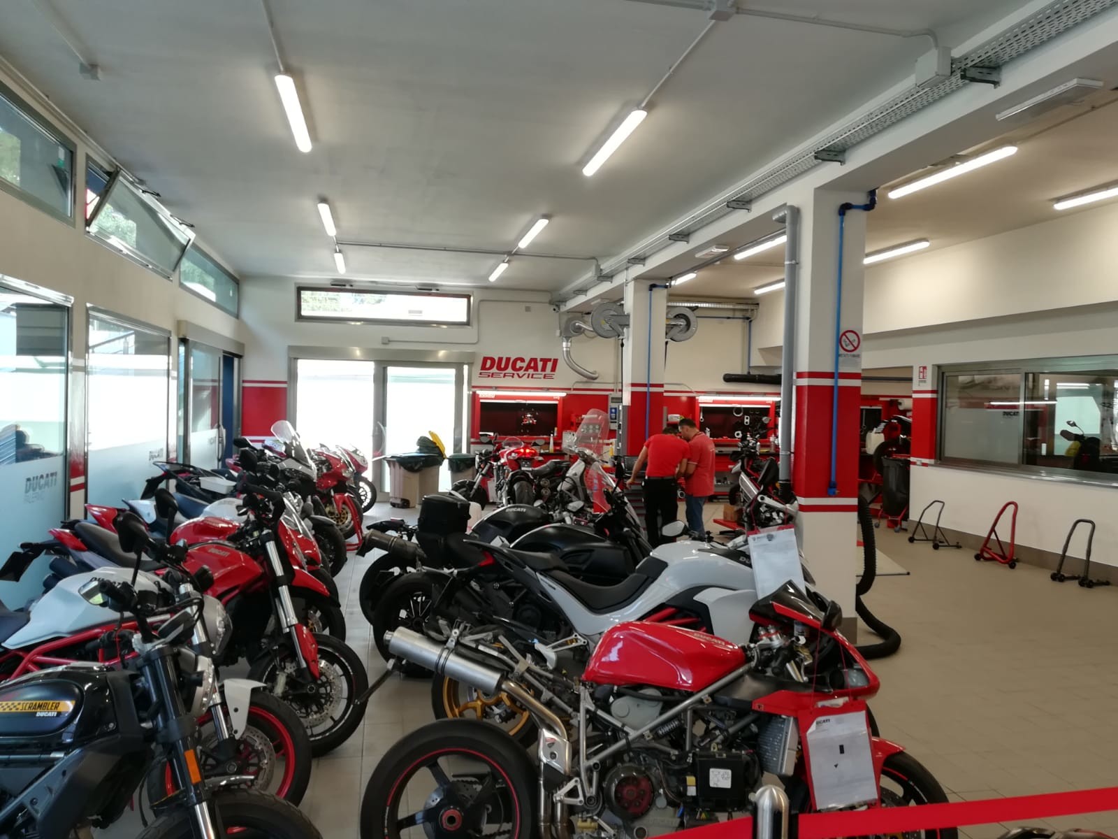 ducati service 4.jpg